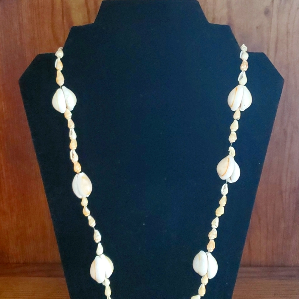 Summer fun sea shells necklace